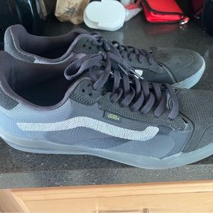 Vans AVE Ultimate Waffle Shoe